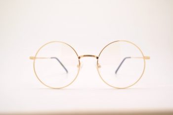 glasses-415256_1280